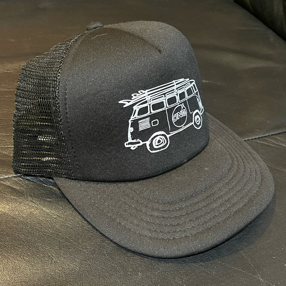 trucker hat - Picture 2 of 2